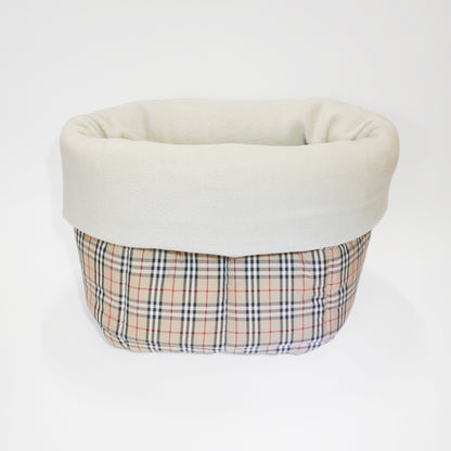 Premium dog bed, quilted and handmade by LE PUP