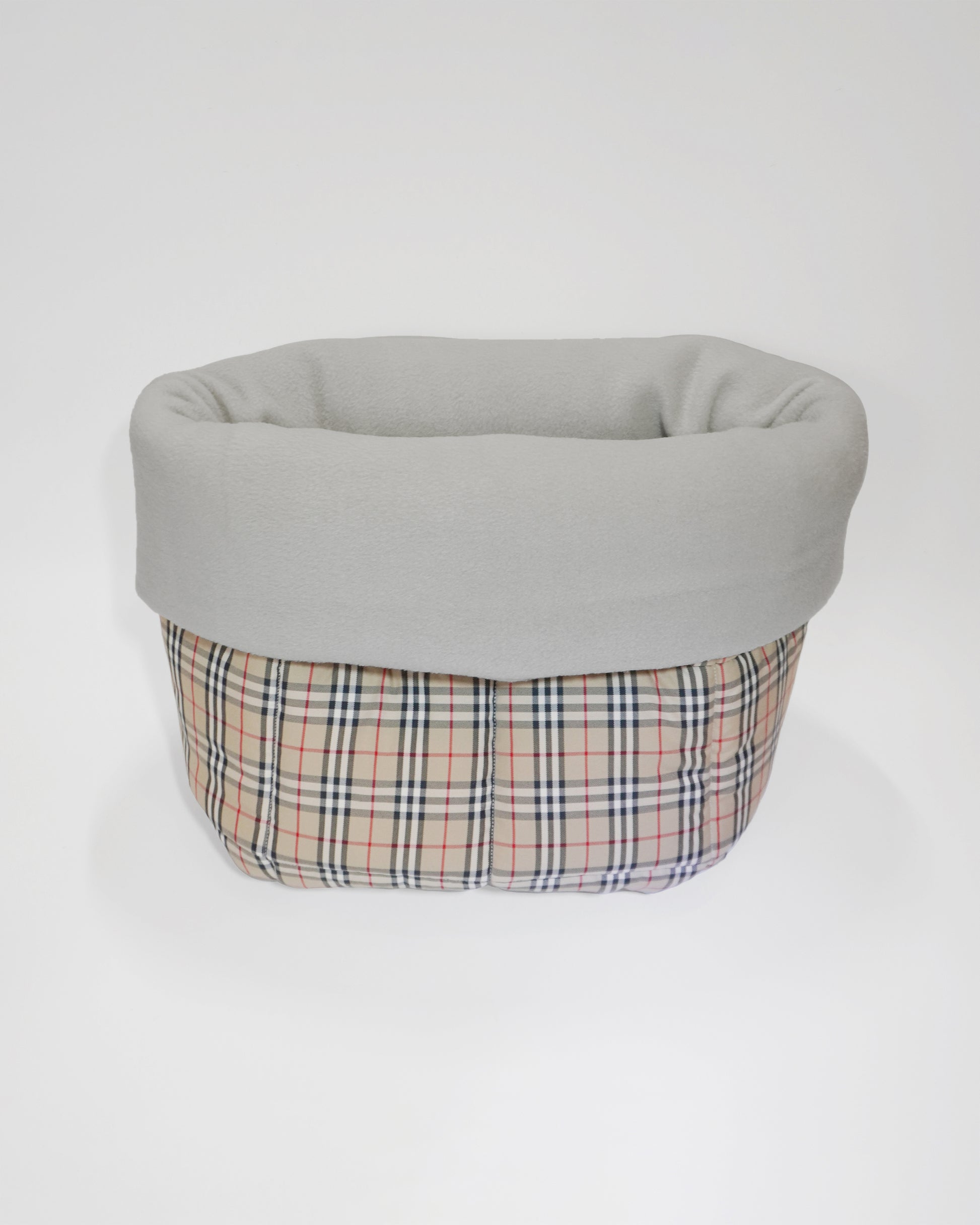 Premium dog bed, quilted and handmade by LE PUP